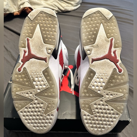 Air Jordan 6 Retro Carmine (2021 release) - Picture 9 of 10